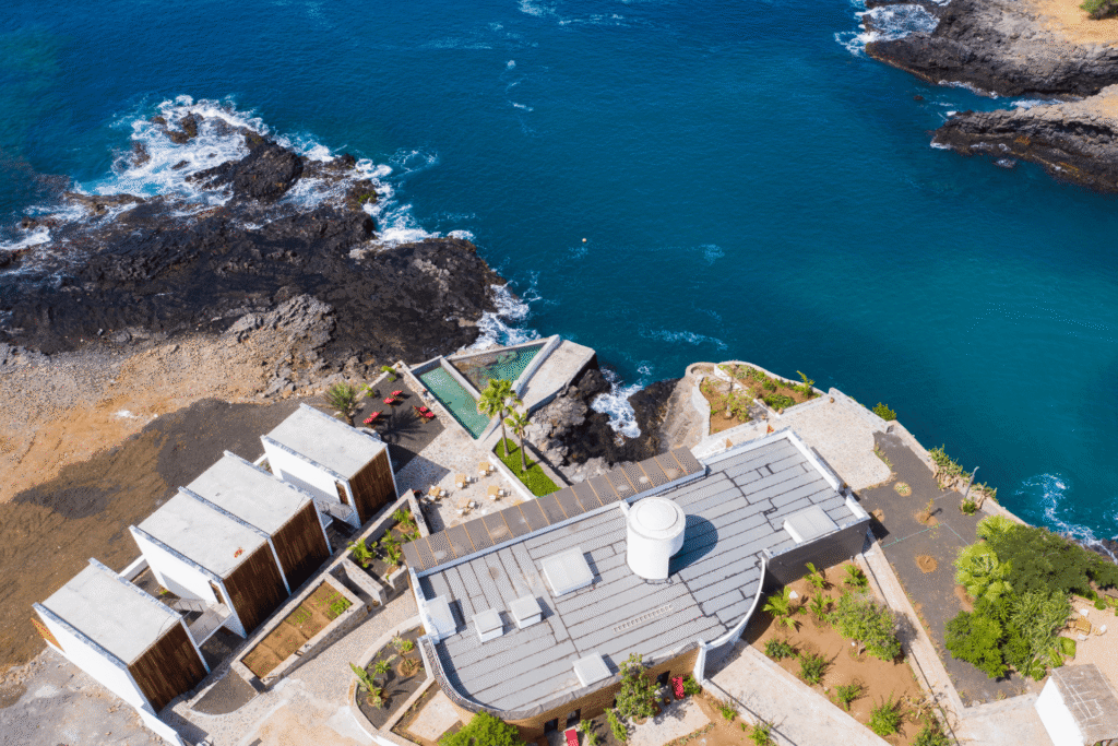 Drone utilisé dans l'immobilier pour valoriser un bien de prestige sur la Côte d’Azur